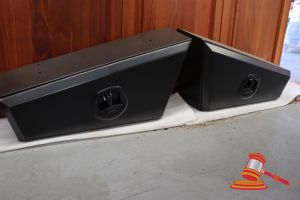 399 · PAIR OF TAPERED UNDER TRAY TOOL BOXES 700mm R&L, ALUMINIUM MATTE BLACK