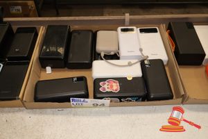 94 · 10 X ASSORTED PORTABLE POWER BANKS INCLUDING MARKED RUIPUL, HOCO & ORAMO. ASSORTED WATTAGE & VOLTAGE. UNTESTED