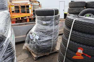 76 · APPROX 12 X TYRES , 225/95R16C, 118/116S SUIT COMMERCIAL VEHICLES