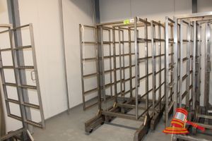 87 · 3 X STAINLESS STEEL 6 TIER MOBILE HANGING/DRYING TROLLEYS. APPROX 1010 X 1010 X H2000MM