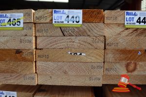 6x LENGTHS OF STRUCTURAL MGP 10, UNTREATED PINE TIMBER, APPROX 240 x 45mm x 2.4m