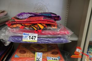 147 · BUNDLE OF COLOURFUL CUSHION COVERS, 40 x 40cms, SHOULDER BAGS AND TORANS