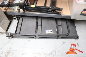 FOLDABLE WORK BENCH