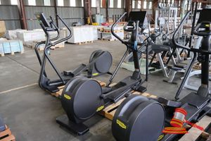 1 X Technogym Elliptical Cross Trainer, Untested, Some Marks, Approx; 2m L X 50cm W X 1.3m H, On A Pallet