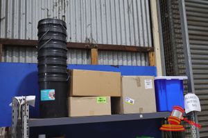 32 · BUNDLE OF ASSORTED ITEMS INCLUDING 8 X 20L PLASTIC BUCKETS, CLEAR PLASTIC SHEETS, 1 X 68L PLASTIC TUB, BOX OF LAMSON PLASTIC DIVIDERS, BOX OF GREY STORAGE TUBS