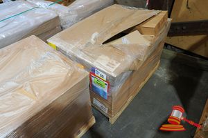 32 · APPROX 26, CATERPILLAR 629-1489 DOOR SEALS, IN A PALLET
