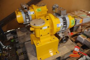 1 X Tacmina Smoothflow Pump, Model: Apl-50-6t6t-Fwx, Sn:22900746, 60hz, Max Capacity 45l/Min, 89 Stroke/Min, Approx; 600mm L X 260mm W X 670mm H, On A Pallet