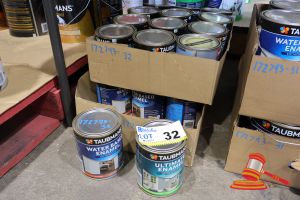 32 · APPROX 22 X TAUBMANS PAINT TINS, INCLUDES: WATER BASED ENAMEL LOW SHEEN INTERIOR, ULTIMATE ENAMEL SEMI GLOSS EXTERIOR, IN BOXES
