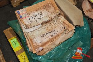 Skf Seal Surface Plates And Seal Kits, Includes 2pcs Seal Surface Plates P/N 194527, And Skf Shaft Flingers, P/N; 1942527,Some Marks, Boxed, On Pallet (B8468745), (Po 81958446, Plant# 1001)