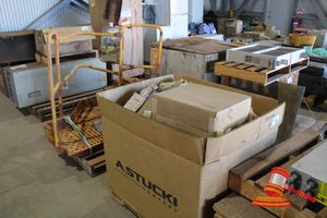 18 · PALLETS AND CRATES OF MINING SPARES SOME INCLUDED CAMSHAFT GE116A1174:RH, FUEL NOZZLE ASSEMBLIES PAMS, 1720-DS-SWKL 2 1/2", WABTEC MODULE 0304P, GE CAPACITOR, FOAM TAPE, GENERAL AND HYDRAULIC HOSES, GE CONTACTOR, SUPER CIO GEC INSTALL KIT, GEC CAPACITOR 41A296302CDP6, WATER TRUCK HANDRAILS, MIRROR ASSEMBLIES AND PIPE WORK