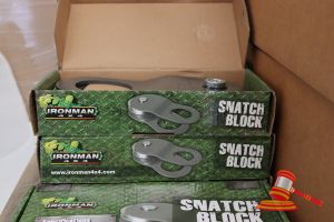 420 · BOX OF IRONMAN 4x4 SNATCH BLOCK, 8000kgs