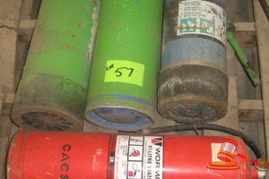 57 · 4 x FIRE EXTINGUISHERS, 9 LITRE FOAM (FILLABLE)