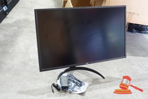 23 · LG 32 INCH LCD MONITOR, MODEL: 32UK550, UNTESTED, POWER CABLE AND BASE STAND INCLUDED (SOME MARKS)