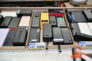 106 · 10 X PORTABLE POWER BANKS, VARIOUS BRANDS AND POWER . INCLUDING: CYGNETT, BELKIN. UNTESTED (SOME MARKS)