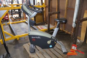 1 X Sportsart Fitness Upright Exercise Bike, Model: C572u, Approx; 1m L X 550mm W X 1.3m H, Some Marks, Untested, On A Pallet