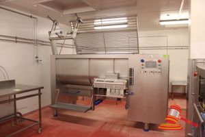 22 · OMET FOODTECH K1000 BLENDER/MINCER. 3 PHASE (PLUG). APPROX 3200 X 1600 XH1800MM. APPROX 1990KG. NOTE: REMOVED FROM SERVICE 24TH JULY 2026. PURCHASER TO PROVIDE HIAB FOR LOADING