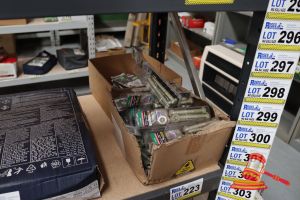 223 · BUNDLE WITH BOX OF SAFETY GLOVES, SIZE: SMALL AND BOX OF TREATED PINE COACH SCREWS, M12 x 100mm