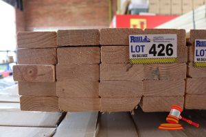 426 · 20x LENGTHS OF NON-STRUCTURAL, UNTREATED PINE TIMBER, APPROX 90 x 35mm x 4.2m