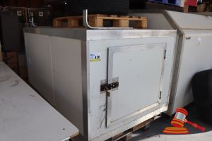 430 · INSULATED CANOPY, APPROX 220 x 1760 x 1400mm