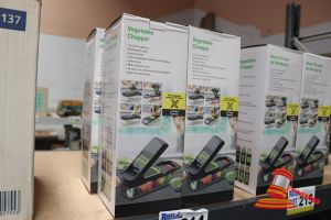 216 · 4x VEGETABLE CHOPPERS, UNOPENED