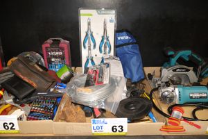 63 · TRAY OF ASSORTED TOOLS INCLUDING MULTI PURPOSE PLIER SET, SCREWDRIVER SETS, HAMMER, PLIERS, WAKUKA METRIC GEAR FLEXHEAD STUBBY SPANNER SET, COILED STEEL ROPE KIT