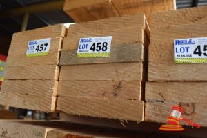 6x LENGTHS OF STRUCTURAL MGP 10, UNTREATED PINE TIMBER, APPROX 240 x 45mm x 2.4m