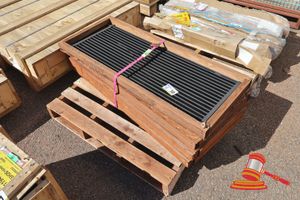 4 X Radiators, L 120 * W 120 * H 280 (Cm) - 150, Poss Used, On A Pallet (B3776975)