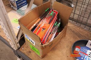175 · 1 x BOX OF 30 x BBQ LIGHTERS