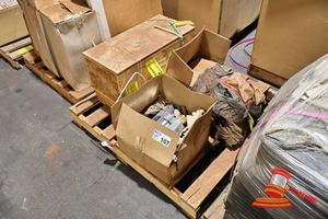 Assorted Caterpillar Parts And Equipment, Includes: 1 X Lincoln Pneumatic Cylinder, 1 X Caterpillar Valve, Cat P/N:530-9960, 1 X Caterpillar Cylinder Gp, Cat P/N:460-5124, 1 X Caterpillar Cylinder Gp, Cat P/N:438174, 1 X Caterpillar Hydraulic Motor/Equipment, Various Others, On A Pallet (Some Marks, Surface Rust On Some Items) (Po 81952041/03) (B7149317)