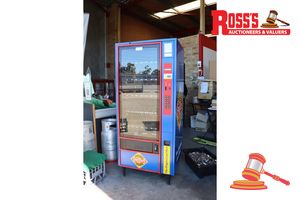 405 · POLYEND SNACK VENDING MACHINE, MODEL: PV5524, 240V, WITH KEY, UNTESTED