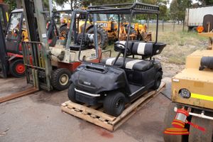 41 · YAMAHA GOLF/SERVICE CART (BLACK). JN6-509132. PETROL, REAR TUB, TOW HITCH, ROOF RACK/BASKET, SPARE TYRE. REPORTED WILL TURN OVER BUT WONT START