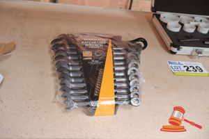 238 · GEARWRENCH RATCHETING WRENCH SET