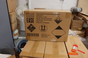 392 · 2x BOXES OF CLEAN EASY HEAVY DUTY DRAIN CLEANER, 1L PER BOTTLE, 20x BOTTLES TOTAL