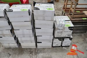 5 X Boxes Of Spill Gown Thumb Loop Cpe Blue, 75 Pieces Per Box