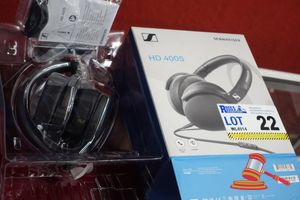 22 · 1 X PAIR SENNHEISER HD 400S HEADPHONES. UNUSED. IN ORIGINAL BOX. UNTESTED