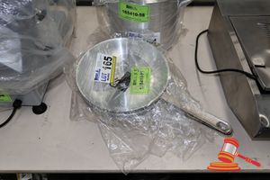 165 · 3 x FRY PAN ALUM 25CM
