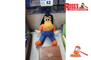 62 · 1 X GOOFY PLUSH TOY, DISNEY CHARACTER, ORANGE SHIRT, BLUE PANTS (SOME MARKS)