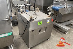 28 · PREFFERED PACKAGING MPP36 STAINLESS STEEL CONVEYOR UNIT WITH CONVEYOR SPEED CONTROLS. POWERED. 10AMP (PLUG). APPROX 700 X 700 X H700MMSOME CORROSION. (UNTESTED)