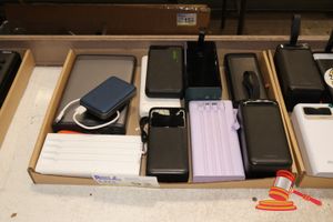 10 X Assorted Portable Power Banks Including Marked Moki, Cygnett & Maxoak. Assorted Wattage & Voltage. Untested