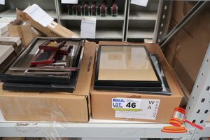 46 · BUNDLE OF ASSORTED PICTURE FRAMES
