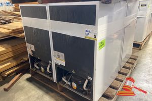 4 X Bar Fridges On A Pallet 4 X Whirlpool ,Wro 12sw - Used