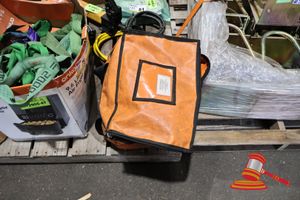 2 X Ratchet Straps, 1 X 1ton Chain Block, Some Marks