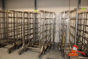 86 · 4 X STAINLESS STEEL 6 TIER MOBILE HANGING/DRYING TROLLEYS. APPROX 1010 X 1010 X H1960MM