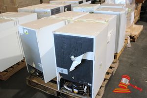 24 · PALLET CONTAINING 1 X HISENSE BAR FRIDGE, MODEL HRBF125, 125L, 3 X WHIRLPOOL REFRIGERATORS MODEL: WRO 12SW, 120L