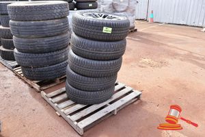 71 · 5 X BRIDGESTONE DUELER H/T, 265/60R18, 110H, WITH BLACK AND SILVER RIMS, 6 HOLE, WITH WHEEL LUG NUTS (BOXED), ON A PALLET
