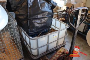 409 · CRATE OF ASSORTED EXTENSION LEADS, UNTESTED AND BULKER BAGS