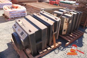 66 · 2X AMS 4000 1-PIECE NEGATIVE PRESSURE UNIT, 240V, NOM AIR FLOW 5200M3/HR