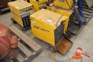 22 · 1 X WIA WELDMATIC FABRICATOR MIG WELDER, MODEL: CP127 - 2 SN:C1272A0809030001, MISSING SOME DIALS , UNTESTED (SOME MARKS) ON WHEELS