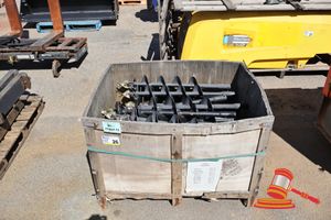 26 · APPROX 25 X EARTH AUGER RODS STEEL BLADE WITH METAL WITH SB-25 PILOT BITS 2.5 INCH DIAMETER (STORED IN CRATE, POSS UNUSED )