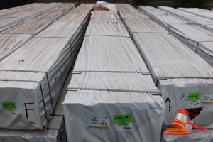 104 · PACK OF JARRAH DECKING, FJ, 086mm x 019mm, LM 648 (PACK# 320028931)